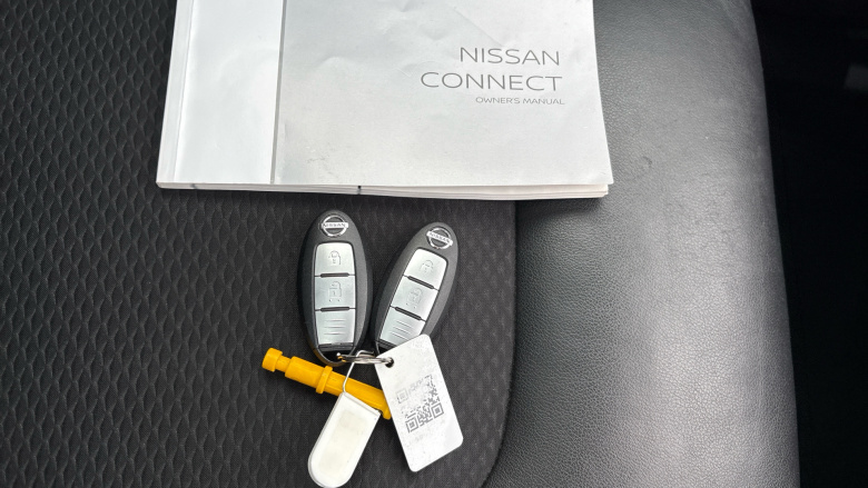 Nissan Qashqai 1.3 DiG-T Tekna 5dr Petrol Hatchback